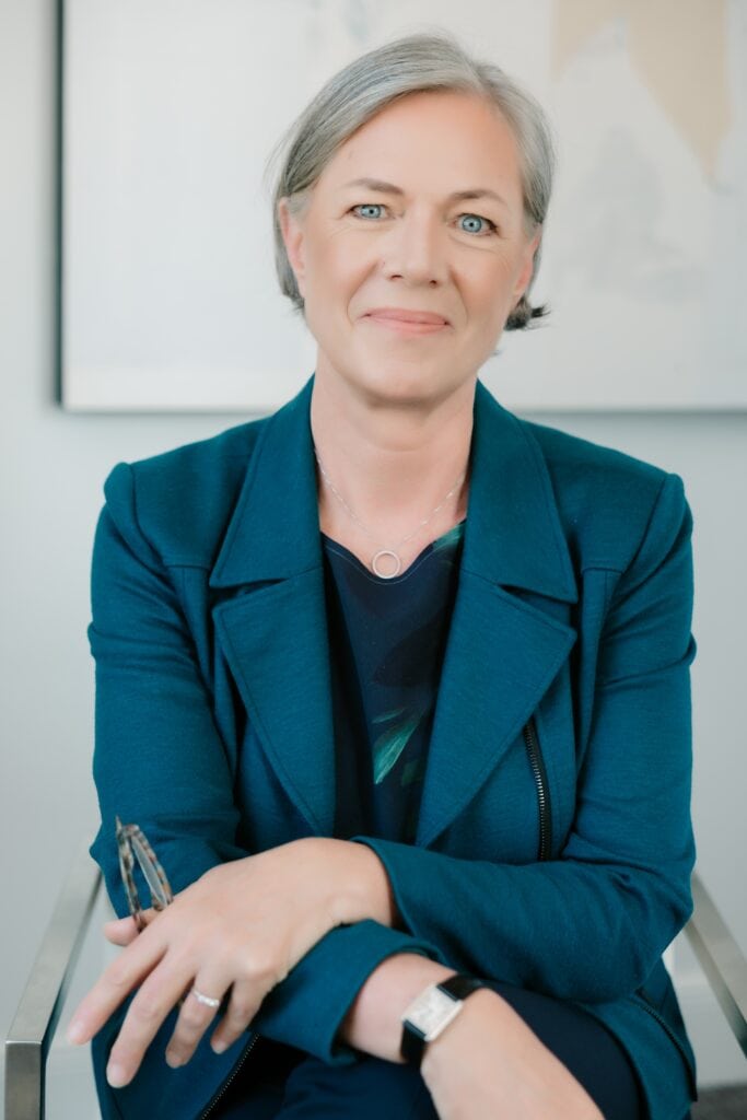 Diane Bourdo is a Private Wealth Advisor at Treehouse Wealth Advisors and former President of The Humhpreys Group